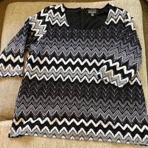 Roz & Ali Black and White Zigzag Scoop-Neck Tunic